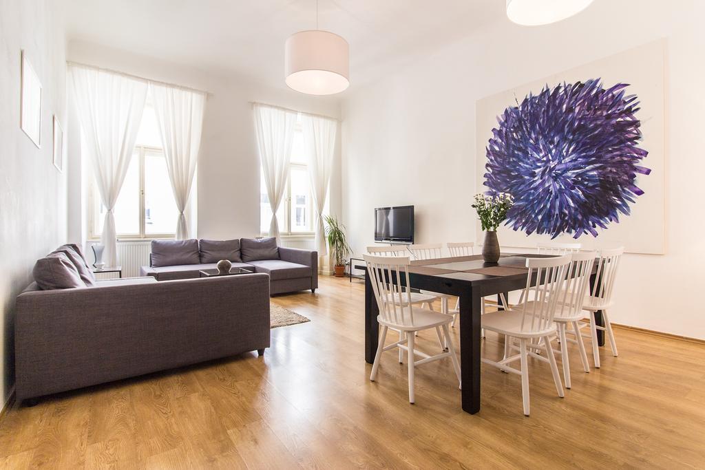 Mighty Prague Apartments Truhlarska Extérieur photo